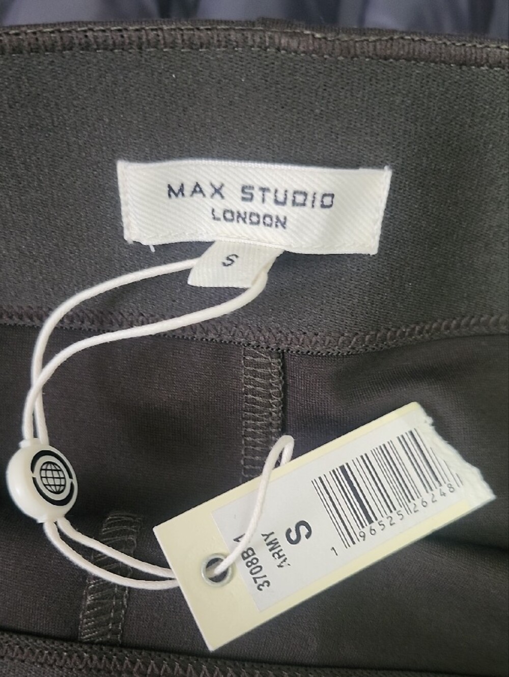 Max Studio Olive Maxi Skirt with Front Patch Pockets - Picture 4 of 5